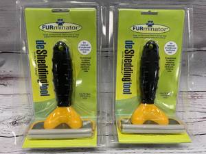 lot 112 image: Lot of 2 DogCat Deshedding Tools