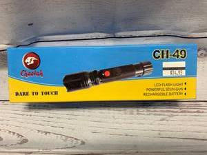lot 119 image: 300,000 Volt Stun Gun Flashlight