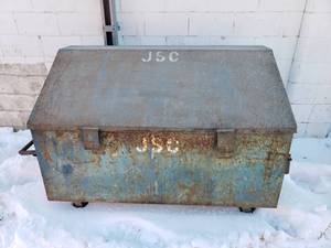 lot 15 image: Metal Job Box