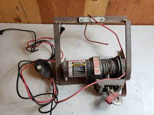 lot 25 image: UTV, ATV 2000lb Winch