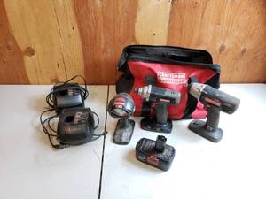 lot 31 image: Craftsman 19.2 Volt Tool Set