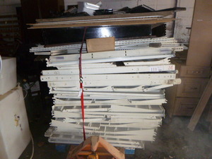 lot 1 image: Grocery Store Shelving