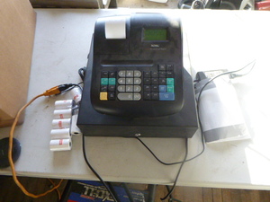 lot 22 image: Royal Electronic Cash Register