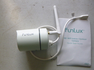 lot 28 image: Fun Lux HD Wi-Fi IndoorOutdoor Camera
