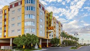 lot 3 image: Las Vegas Vacation - 3 Nights at Bluegreen Club 36 1132020-1162020 1 Bedroom with Kitchen
