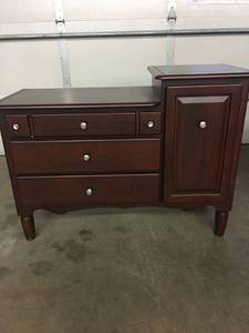 lot 35 image: Wine Cabinet