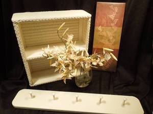 lot 15 image: Rattan Shelf, Floral, Print, Hooks