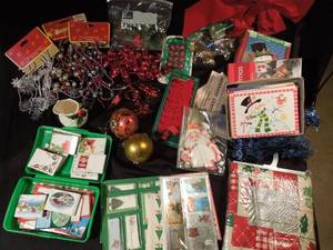 lot 75 image: Christmas Garland, Tree Dcor & Bows, LOTS OF GIFT TAGS & Cards.