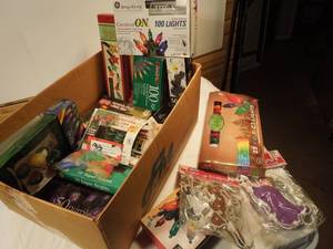 lot 65 image: Christmas & Party Lights and Lighted Displays