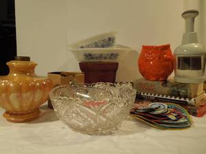 lot 89 image: Glasbake BakewareCasseroles, Chopper, Owl Planter, Etc