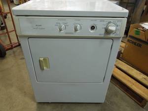 lot 53 image: Frigidaire Clothes Dryer