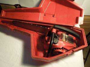 lot 45 image: Homelite Textron Chainsaw