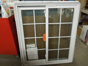 lot 5 image: Thermo Tech Sliding Window, Brand NEW, Never Installed - 47-12 x 41-12