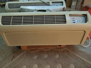 lot 32 image: Electric Heat  Air Conditioning Unit