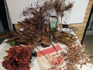 lot 104 image: Christmas Cooking Book, High End Foliage Dcor, Feathers, Replacement BulbsFlowers