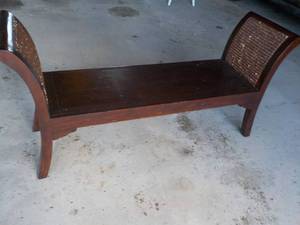 lot 4 image: Wood Bench- 4 ft long...