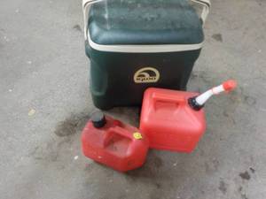 lot 30 image: Igloo Cooler and 2 Gas Cans...
