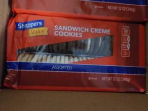 lot 103 image: Case of 20 -12 oz sandwich Crme C...
