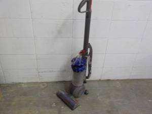 lot 113 image: Dyson - Works...