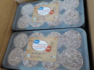 lot 185 image: Case of Frozen Vermont Maple Premiu...