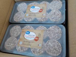 lot 187 image: Case of Frozen Vermont Maple Premiu...