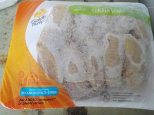 lot 192 image: 4 pkgs Goldn Plump Chicken Wings...