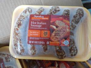 lot 209 image: Case of Frozen Signature Hot Italia...