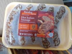 lot 211 image: Case of Frozen Signature Hot Italia...