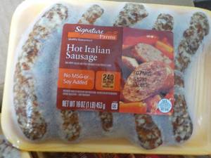 lot 214 image: Case of Frozen Signature Hot Italia...