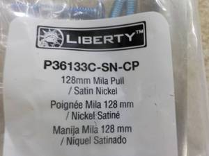 lot 250 image: 25 Liberty Satin Nickle 5 12 Pull...