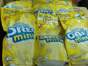 lot 275 image: 6 - 8 oz Bags Golden Oreos Minis...