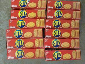 lot 279 image: 12 - 3 oz boxes Ritz Crackers...