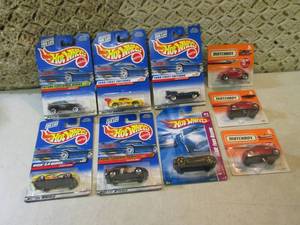 Hot Wheels and Matchbox Cars  EC1...