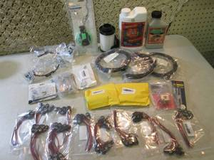 Lot of Misc 9-Volt Battery Clips Sa...