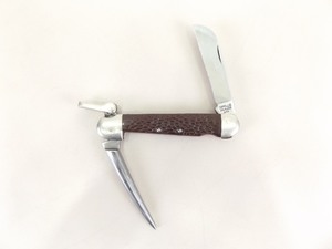 lot 13 image: Vintage Camillus Marlin Spike Riggers Pocket Knife