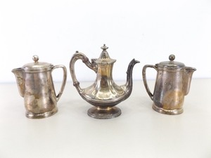 lot 19 image: Antique Great Northern Railroad 3 Piece Silver Plate Tea Service Set