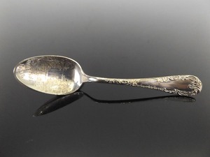 lot 42 image: Antique .925 Sterling Silver Minnehaha Falls Souvenir Spoon