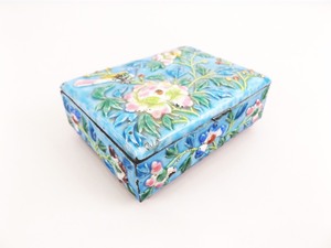 lot 7 image: Antique Asian Guilloche Enamel Box