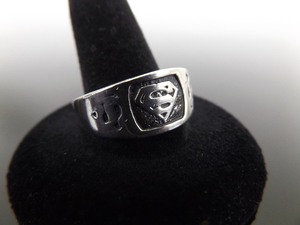 lot 65 image: .925 Sterling Silver Mens Super Man Ring Size 12.5