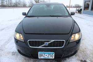 2005 Volvo S40 T5 - 5 Speed Manual -