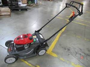 lot 201 image: HONDA HRX BBC, Blade Control, Cruise Control Self-Propelled, Walk Behind Lawnmower, HRX217K6HYA  - New out of box - Not electric start, Missing Bag. DOES NOT HAVE COMPRESSION
