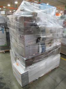 lot 216 image: WHOLESALE MIXED PALLET OF RETURNS - LIGHTING