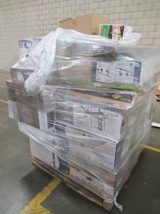 lot 224 image: WHOLESALE MIXED PALLET OF RETURNS - LIGHTING