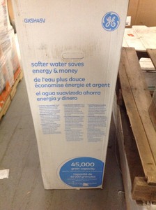 GE 45,100 Grain Water Softener- in good conditions