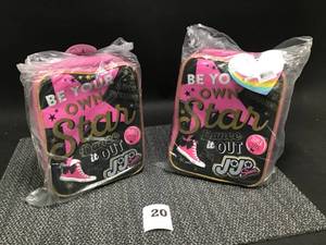 lot 20 image: Nickelodeon JoJo Siwa Pink Stars Insulated Lunch Kit- Lot of 2