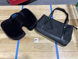 lot 87 image: ResellerGift Lot- (1) KROSER MediumLarge Black Tote BagPurse in Black with shoulder straps, (1) Everlasting Comfort Black Memory Foam Seat Cushion for Home, Office, Desk Chair