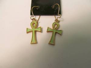 vintage jewelry