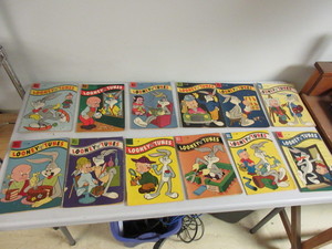 lot 448 image: DELL COMICS LOONEY TUNES 1956-1958 TWELVE ISSUES