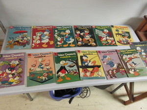 lot 454 image: DELL COMICS WALT DISNEYS COMICS AND STORIES 1955-1959 THIRTEEN ISSUES