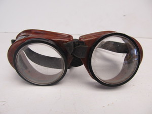 lot 33 image: Pair of Vintage Racing Goggles 
